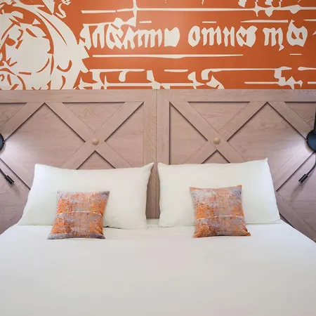 Ibis Styles La Cite カルカソンヌ