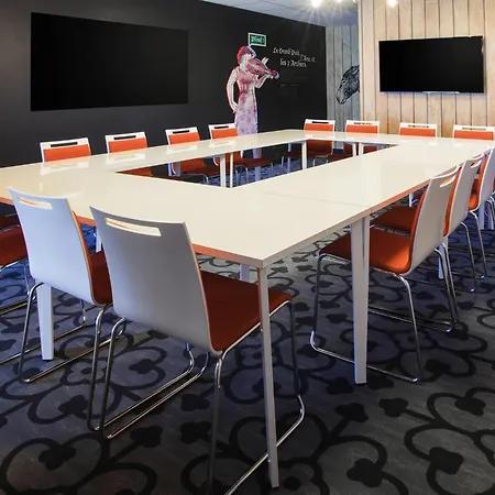 Ibis Styles La Cite 3*