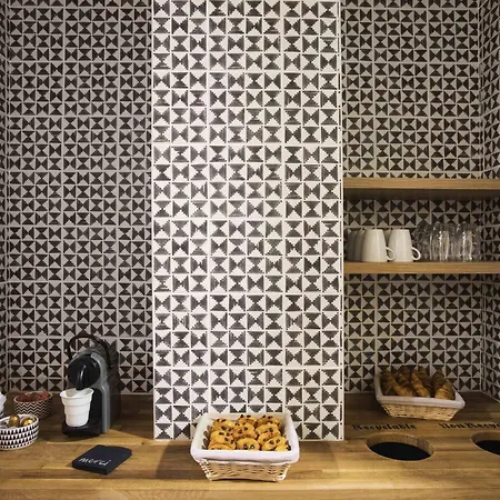 Ibis Styles La Cite ホテル 3*