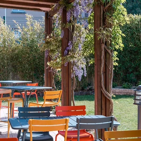 Ibis Styles La Cite 3*