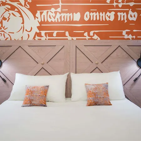 Ibis Styles La Cité Hotel 3*