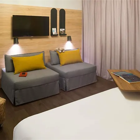 Ibis Styles La Cite 3*