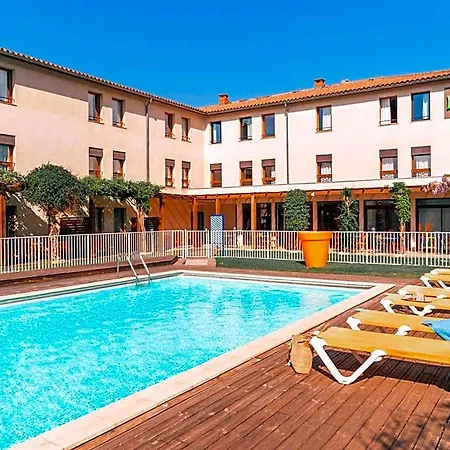 Ibis Styles La Cite Hotel 3*