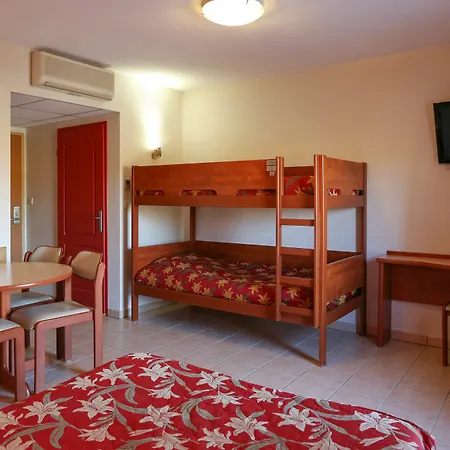 Ibis Styles La Cite 3*