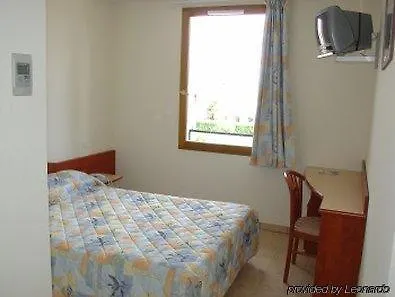 Ibis Styles La Cite 3*