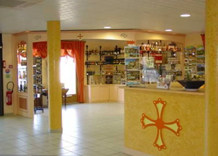 Ibis Styles La Cite Hotel 3*