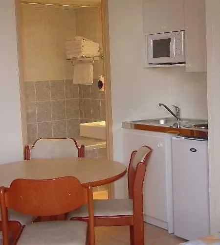 Ibis Styles La Cite 3*