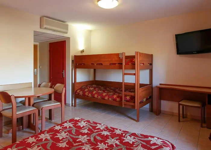 Ibis Styles La Cite 3*